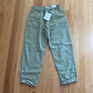 NWT Pull & Bear High Rise Ankle Length Mom Corduroy Pants